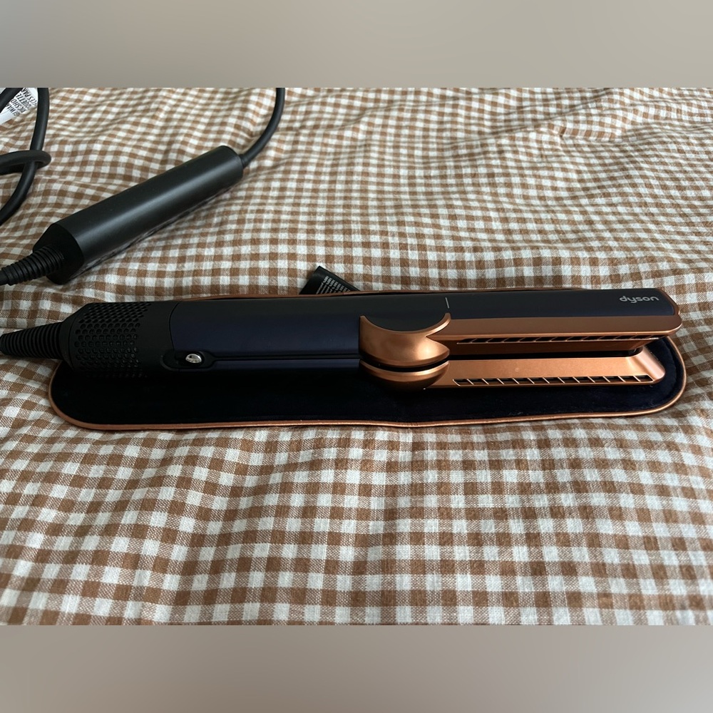 Dyson Hair Straightener in Black and Copper
